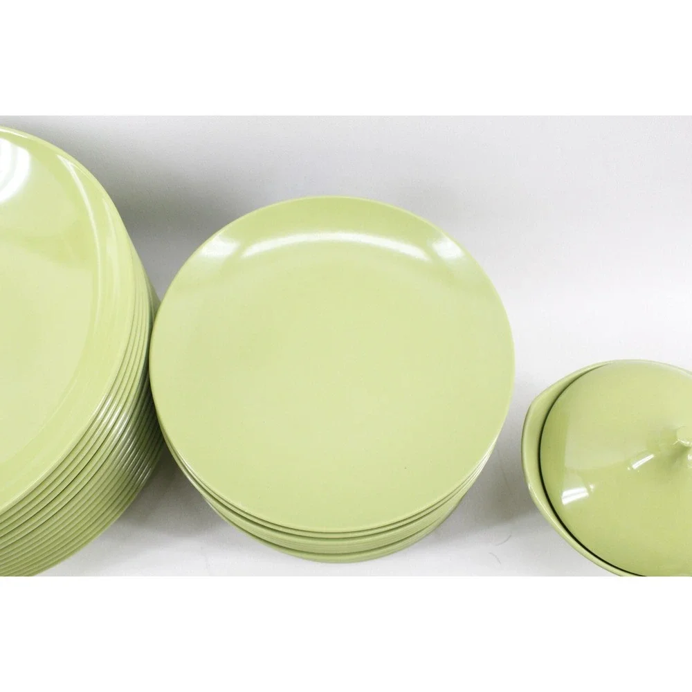 Vintage MCM‎ Oneida Melamine 70s Avocado Ivy Green Lot Of 42